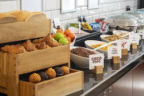 Desayuno para llevar incluido todos los días