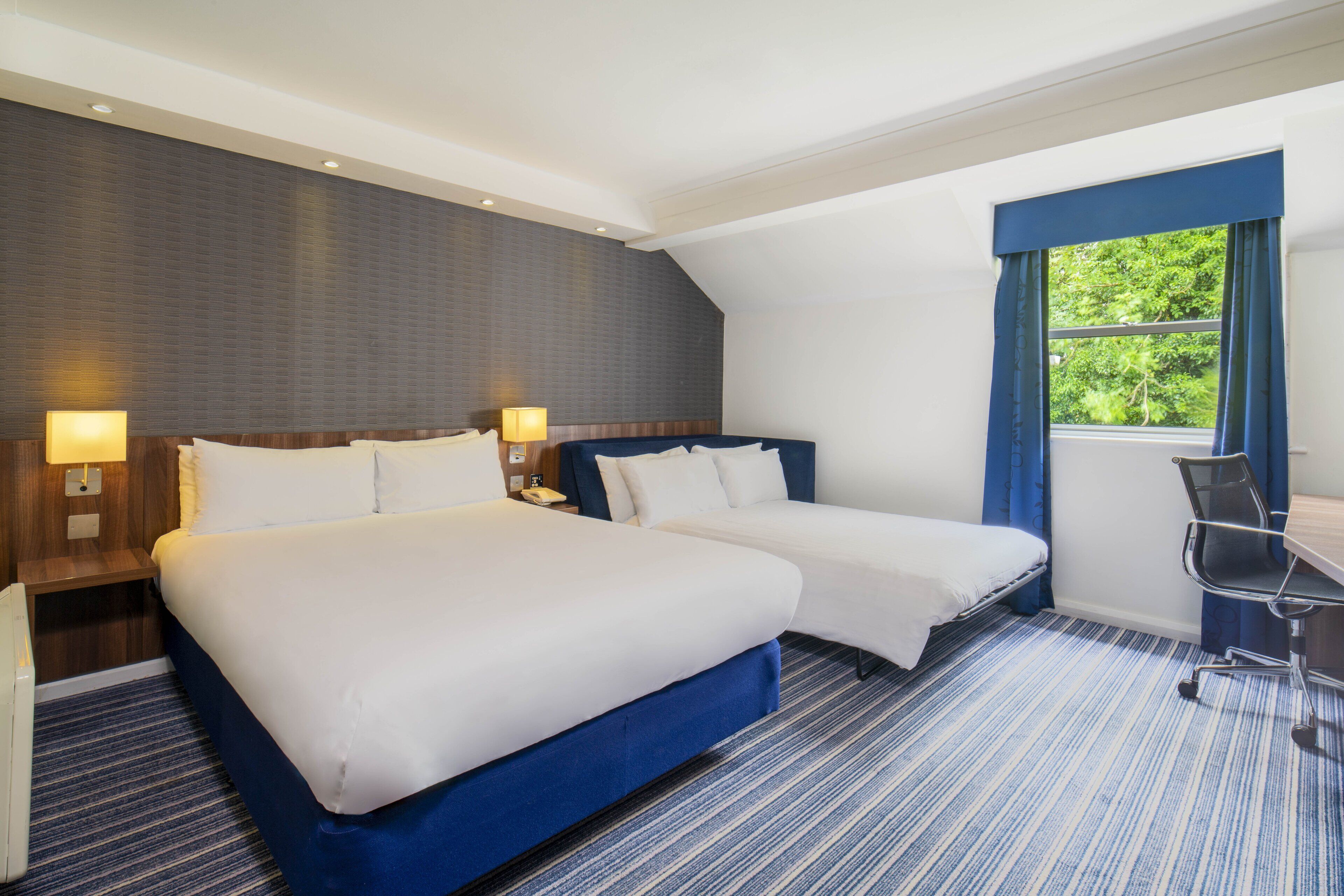 standard room, 1 double bed with sofa bed | 1 bedroom, in-room safe, desk, laptop workspace