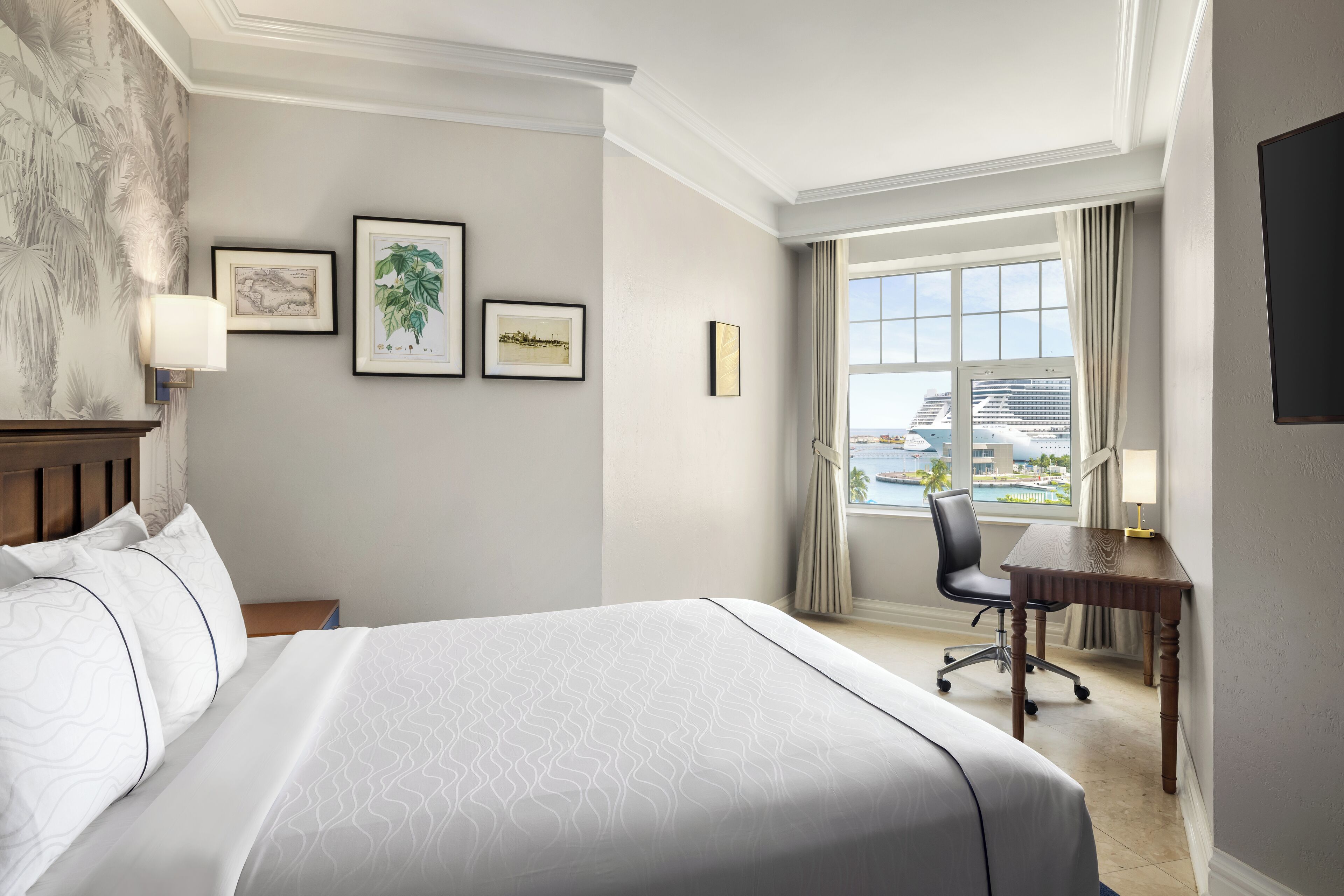 Premium bedding, pillowtop beds, in-room safe, desk