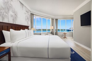 1 bedroom, premium bedding, pillowtop beds, in-room safe