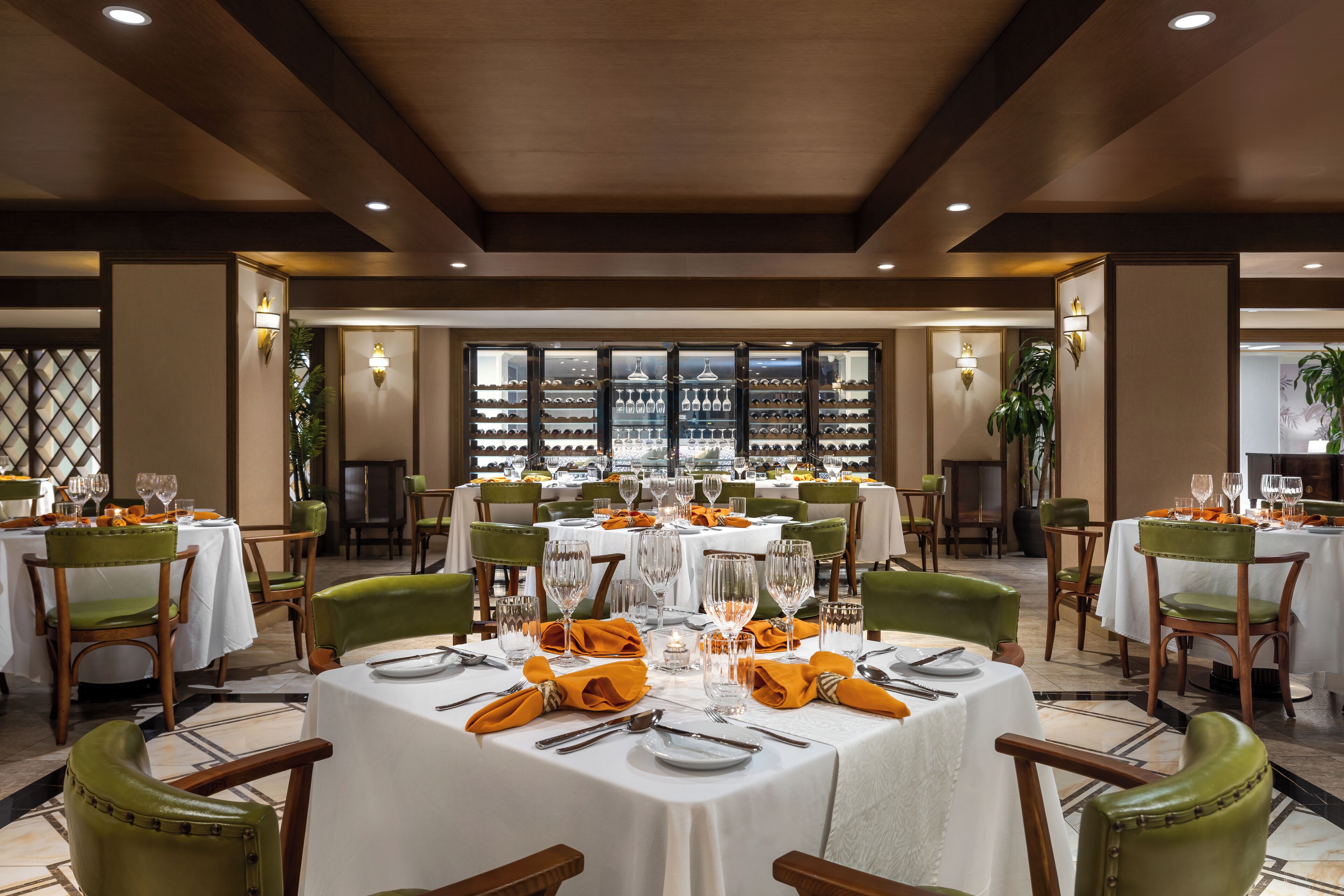 8 restaurants, dinner served, local and international cuisine