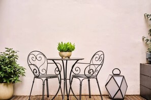 Breakfast, lunch and dinner served - Hilton London Green Park (London)