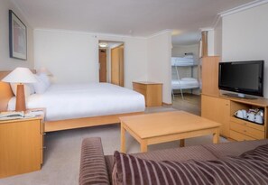 Family Room | Desk, iron/ironing board, free WiFi, bed sheets - Grand Hotel Blackpool (Blackpool)