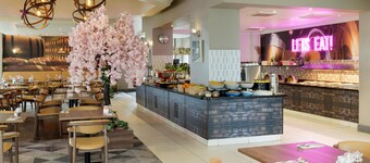 DoubleTree by Hilton Dartford Bridge