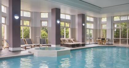 DoubleTree by Hilton Dartford Bridge