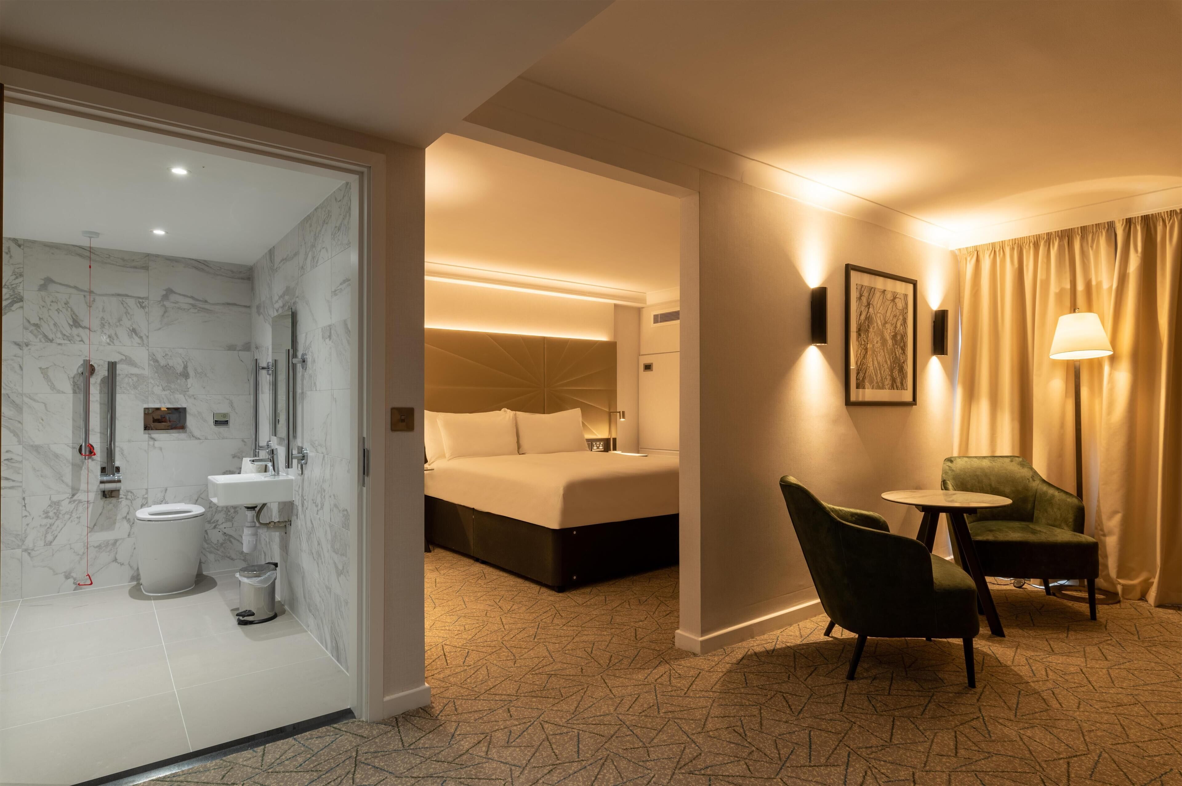 Photo - Hilton Birmingham Metropole Hotel