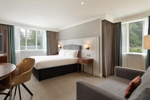 Double Room | In-room safe, desk, blackout drapes, iron/ironing board - DoubleTree by Hilton St. Anne's Manor (Wokingham)