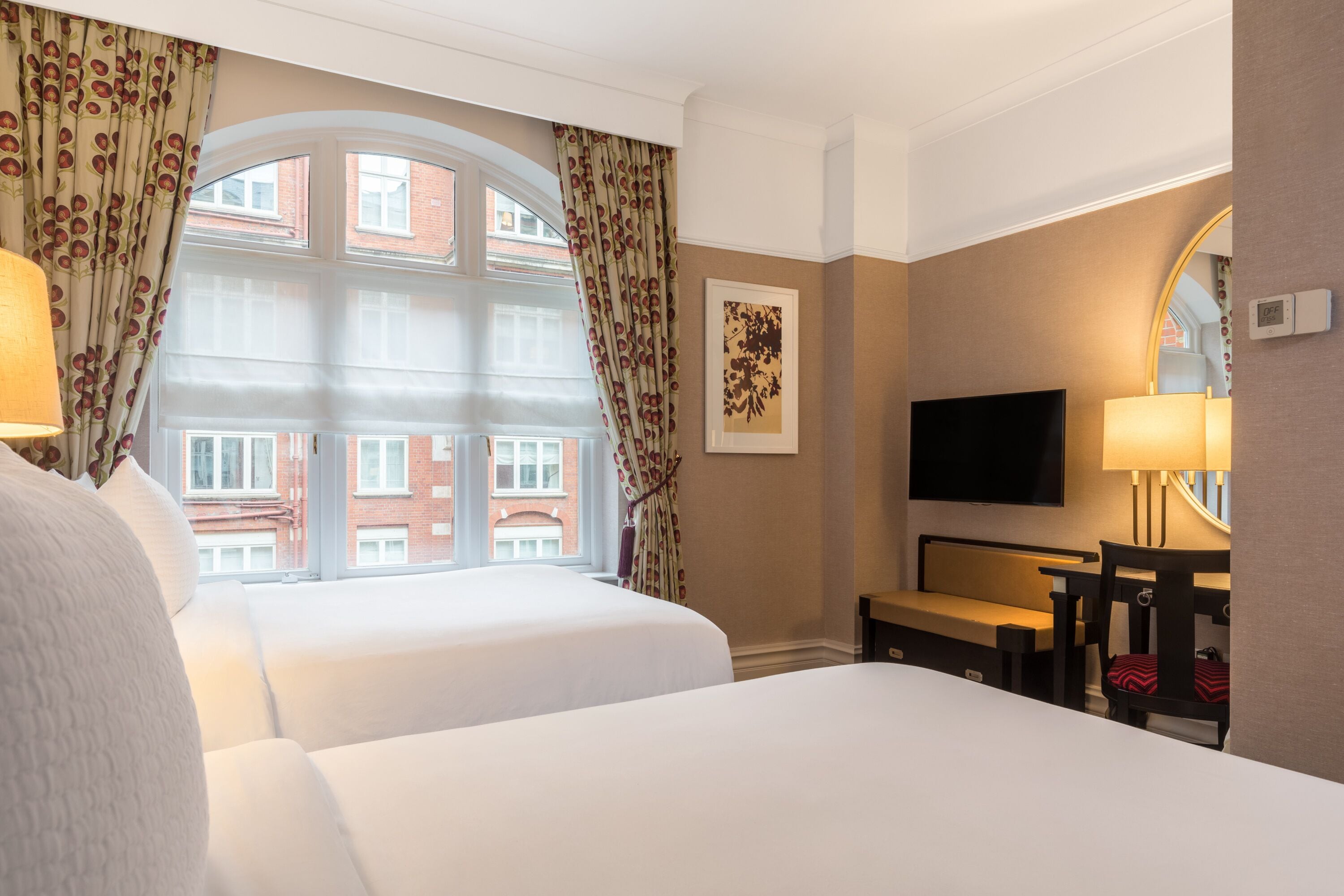 deluxe room, 2 double beds | minibar, in-room safe, desk, iron/ironing board