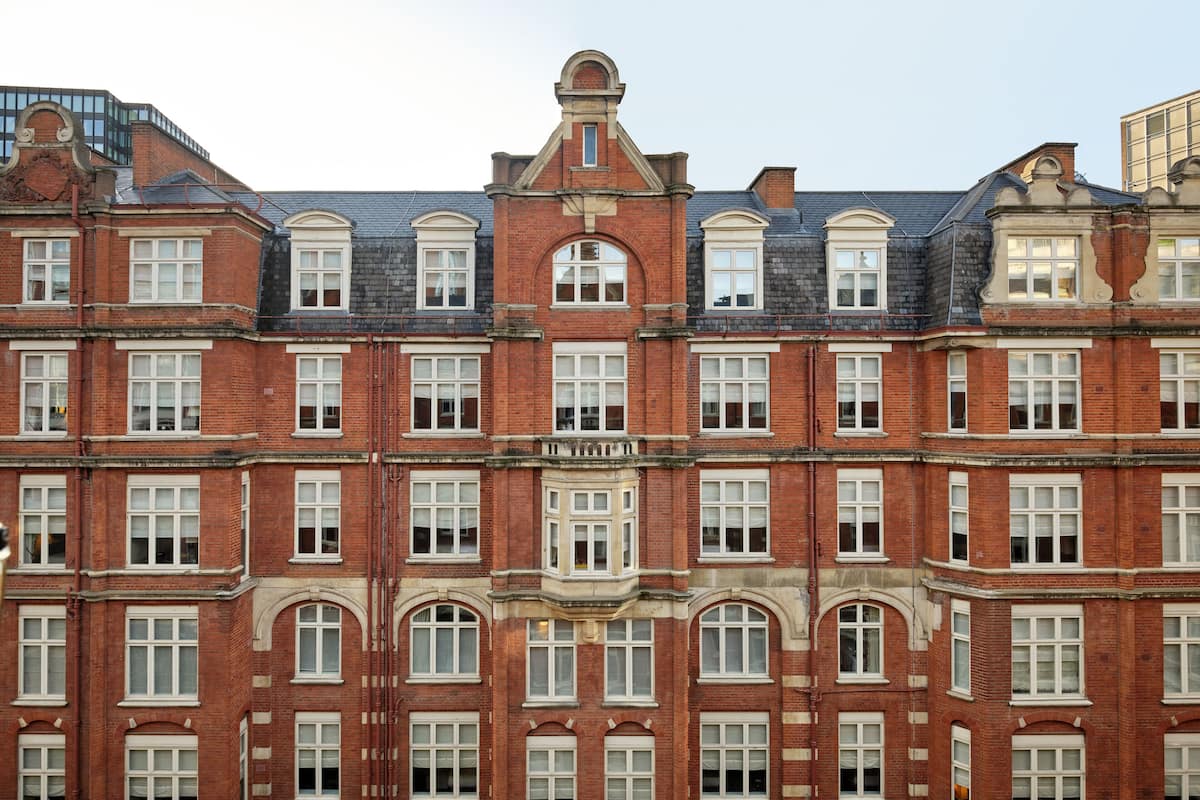 family room, 2 queen beds, courtyard view | view from room