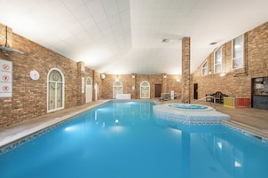 Una piscina techada