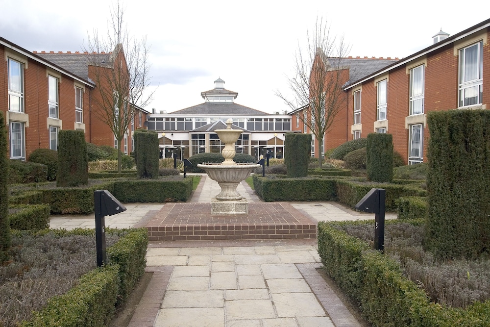 Hilton Northampton - 10