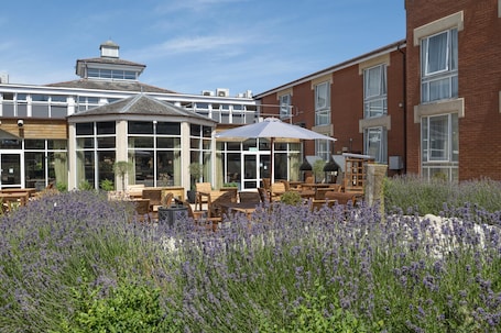Terrace/patio. Hilton Northampton