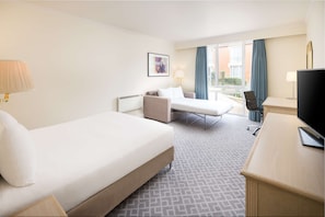 Room, 1 Queen Bed (Courtyard Facing)