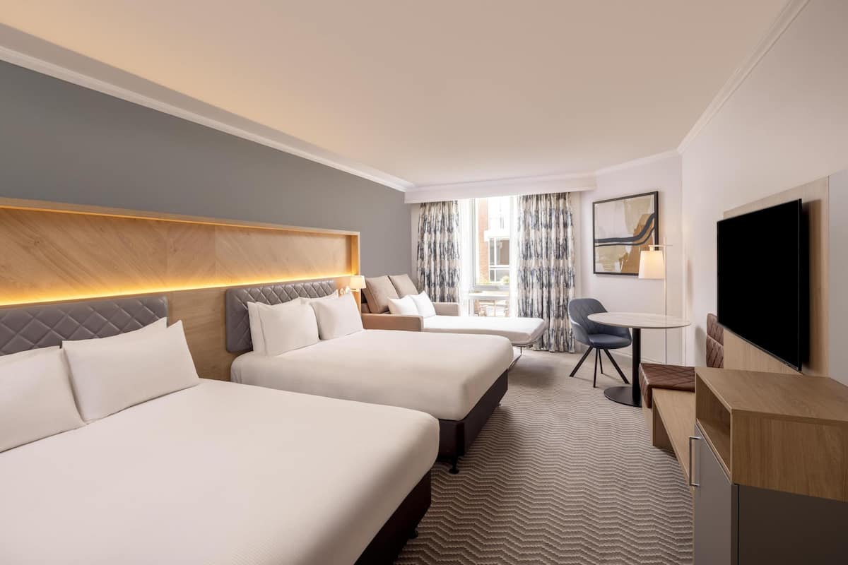 Family Room | In-room safe, desk, laptop workspace, blackout drapes