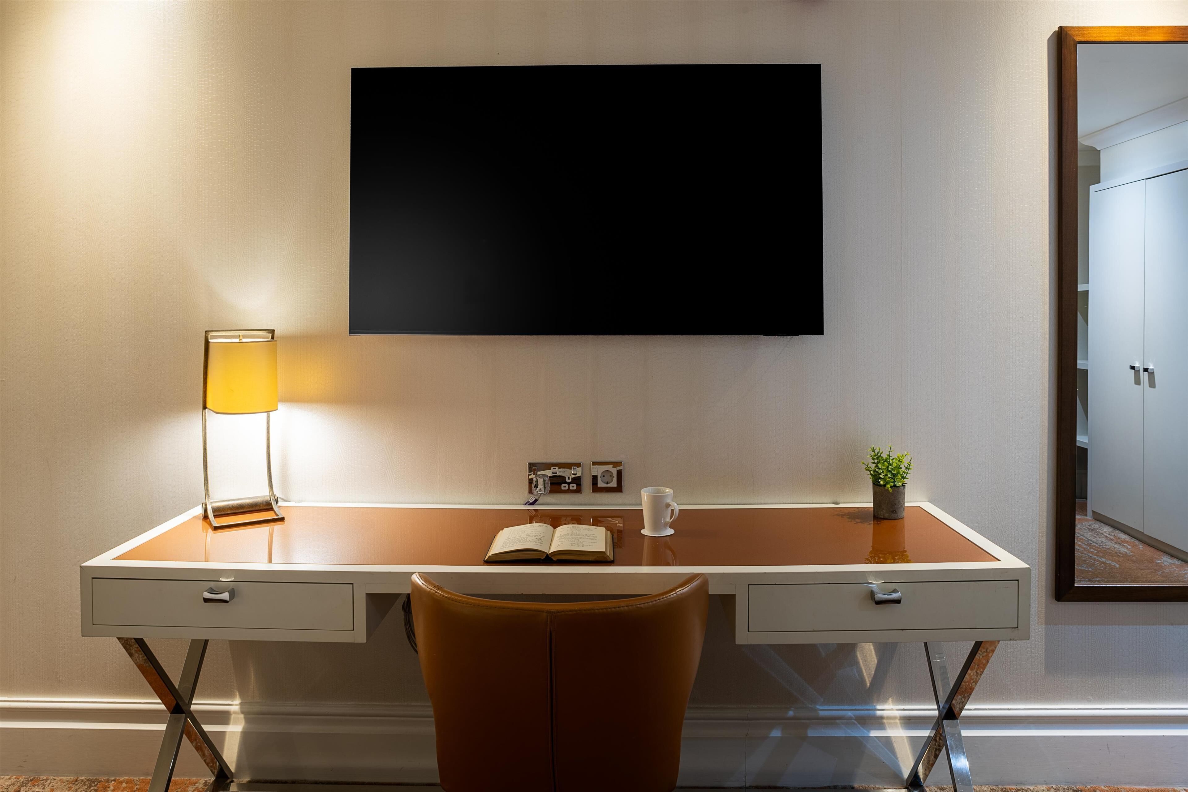 룸, 더블침대 2개 (Grand Superior, Lower Ground Floor) | 고급 침구, 미니바, 객실 내 금고, 책상