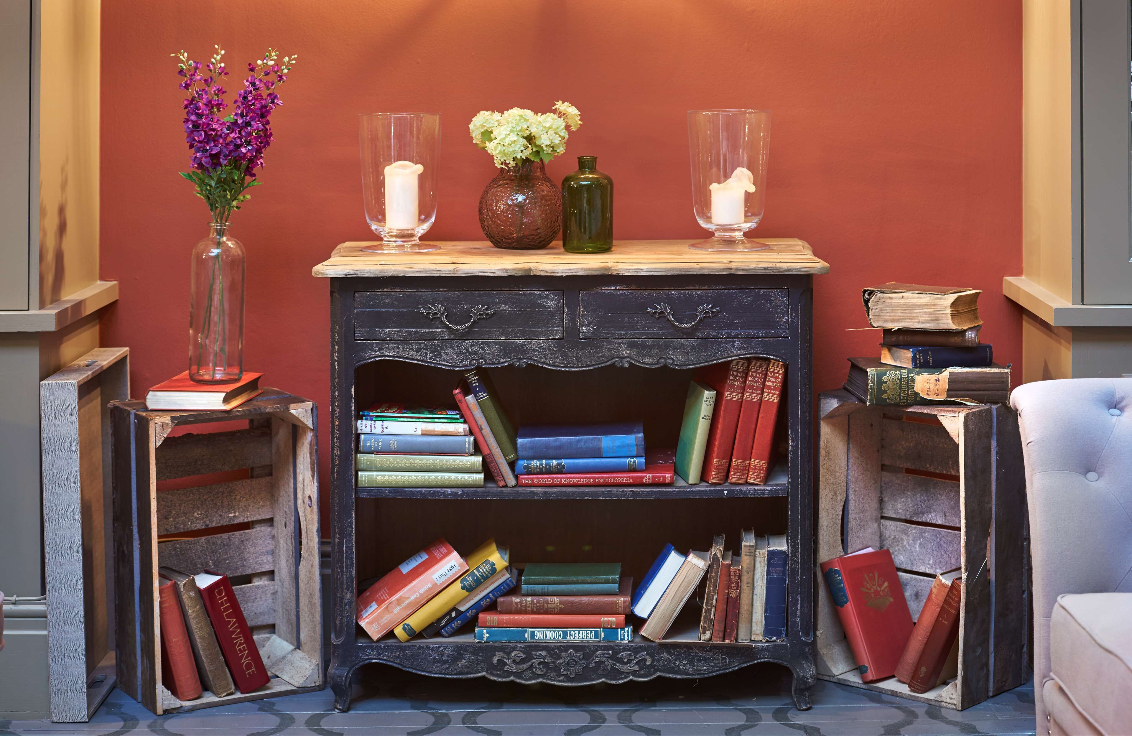 breakfast, lunch, dinner served; french cuisine