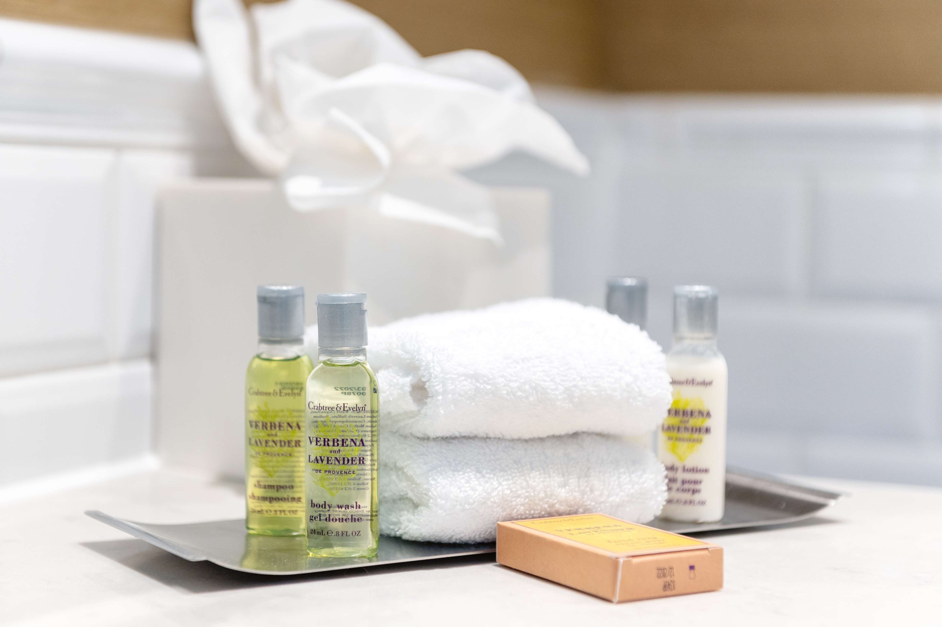 room, 1 king bed with sofa bed (grand superior, lower ground floor) | bathroom | free toiletries, hair dryer, bathrobes, towels