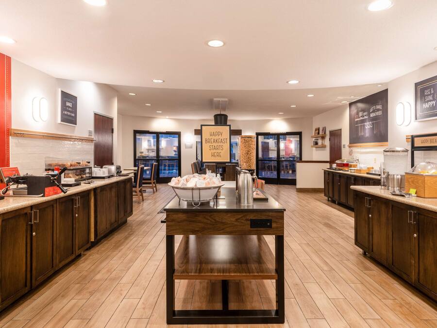 Free daily buffet breakfast