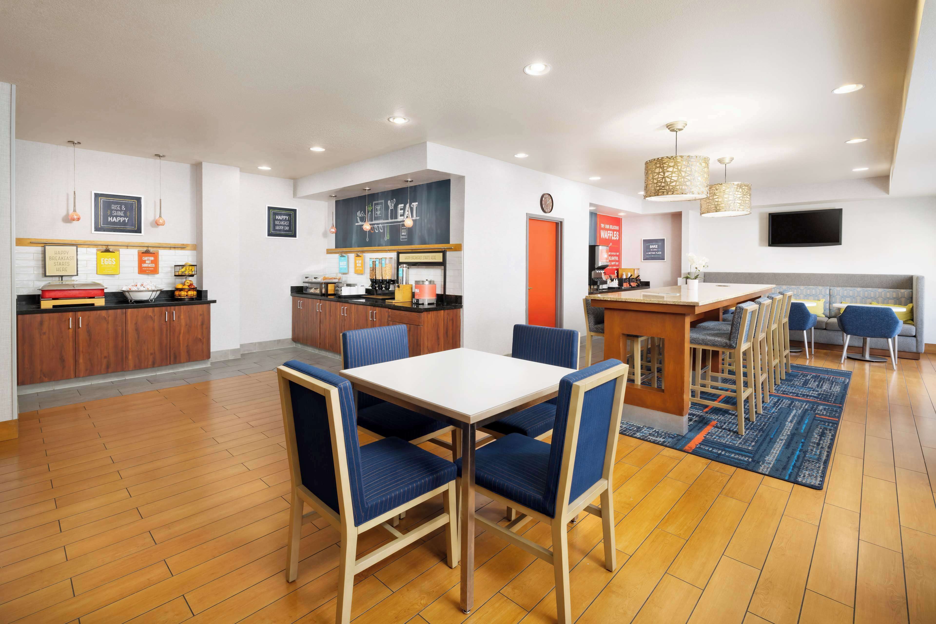 free daily on-the-go breakfast