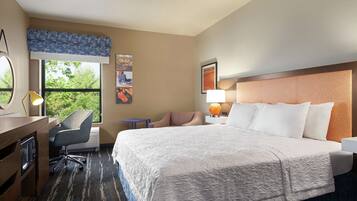 Quarto, 1 cama King, para não fumantes | Roupas de cama premium, camas com colchões pillow-top