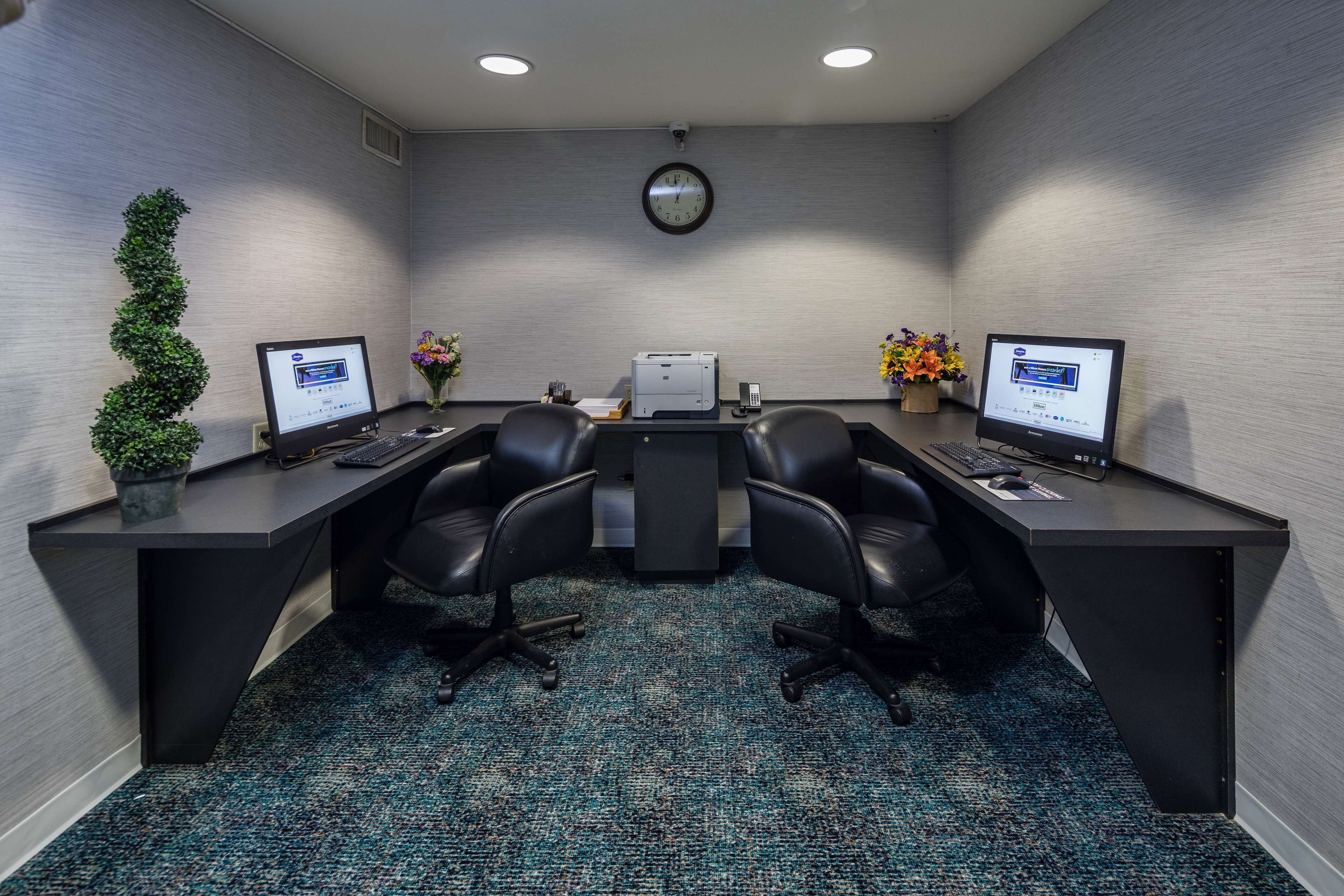 Photo - Hampton Inn San Francisco Airport