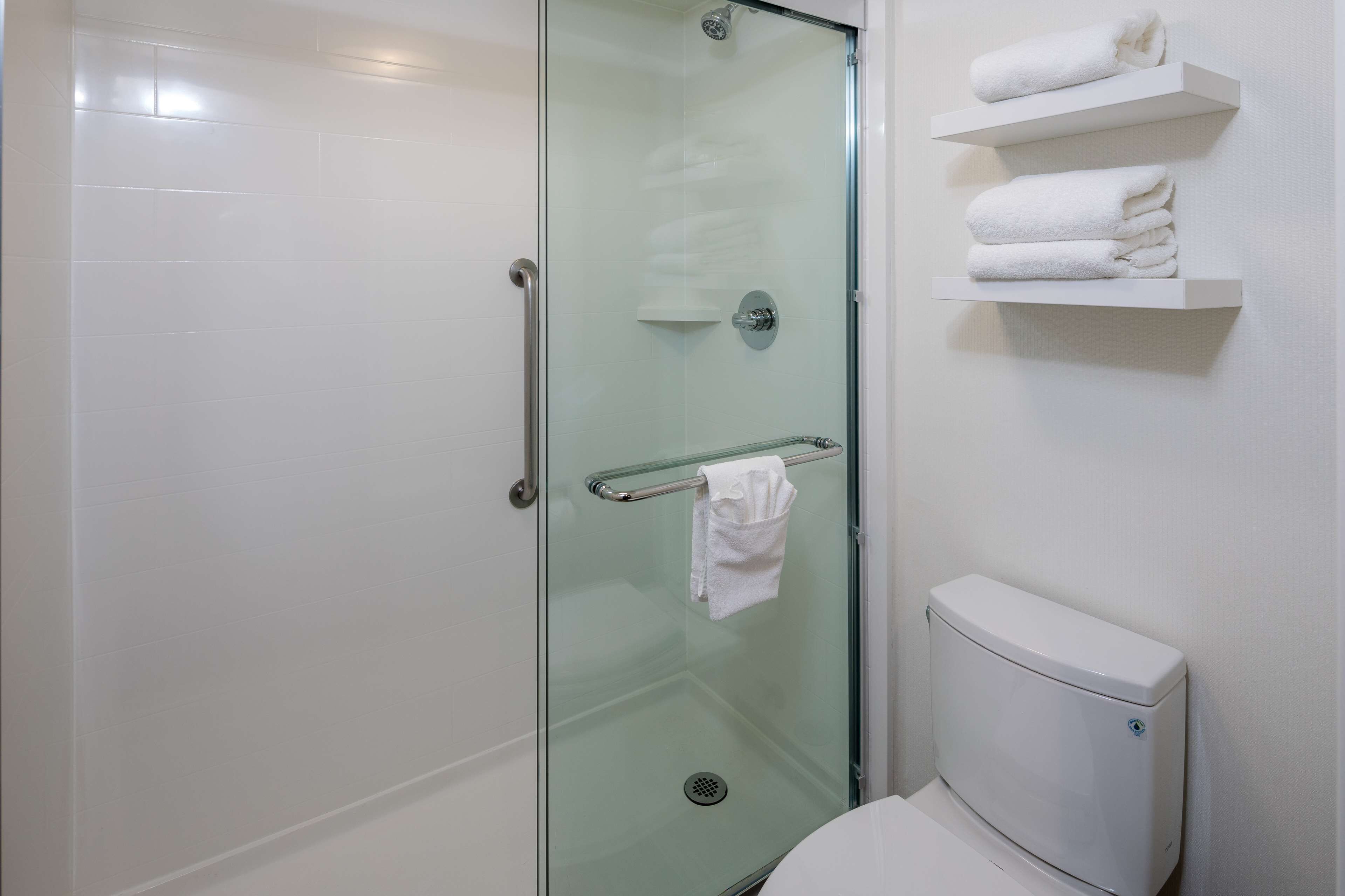 Photo - Hampton Inn San Francisco Airport