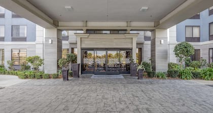 Hampton Inn San Francisco Airport