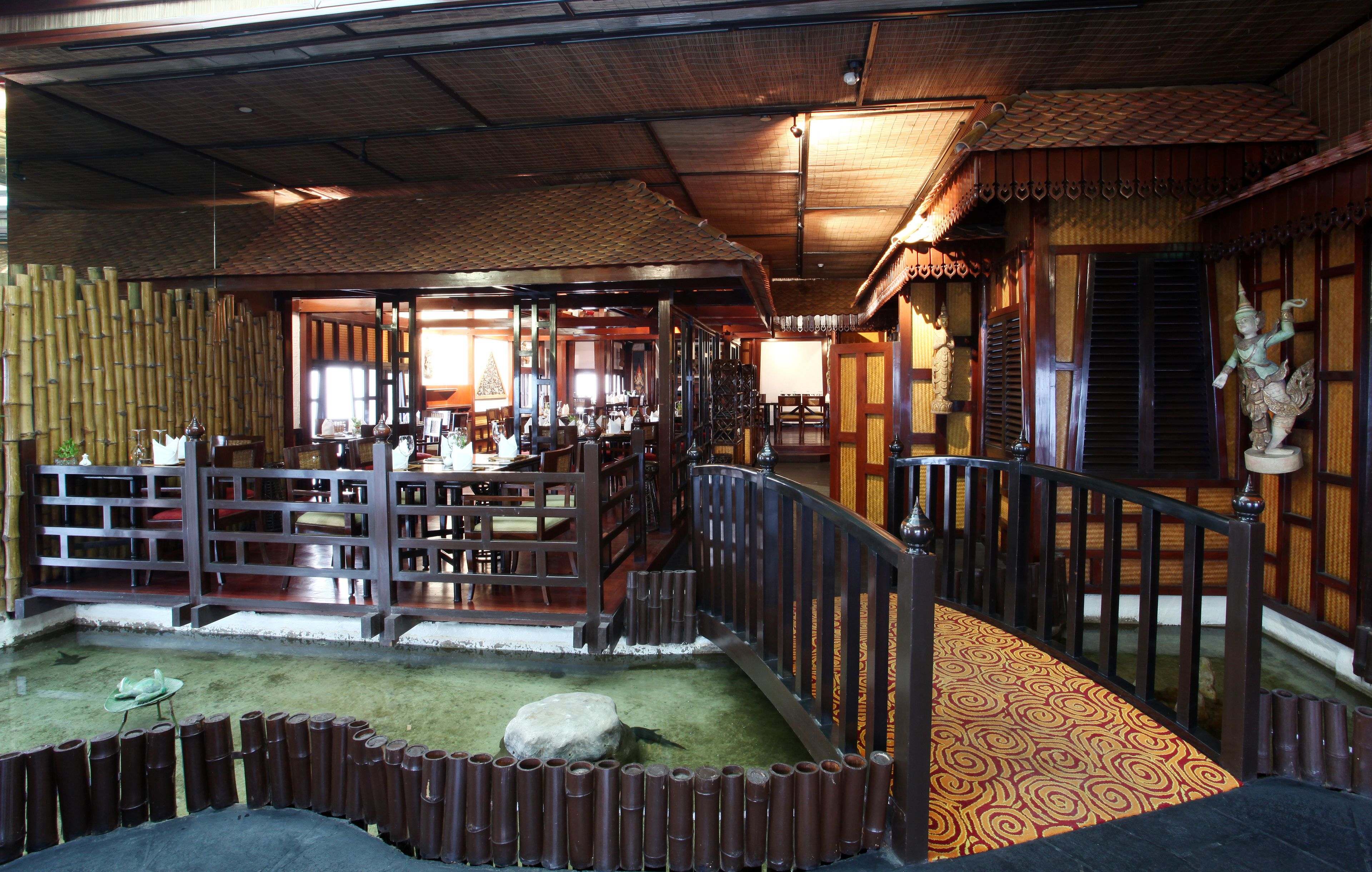 4 restaurants, breakfast, lunch, dinner served; indian cuisine