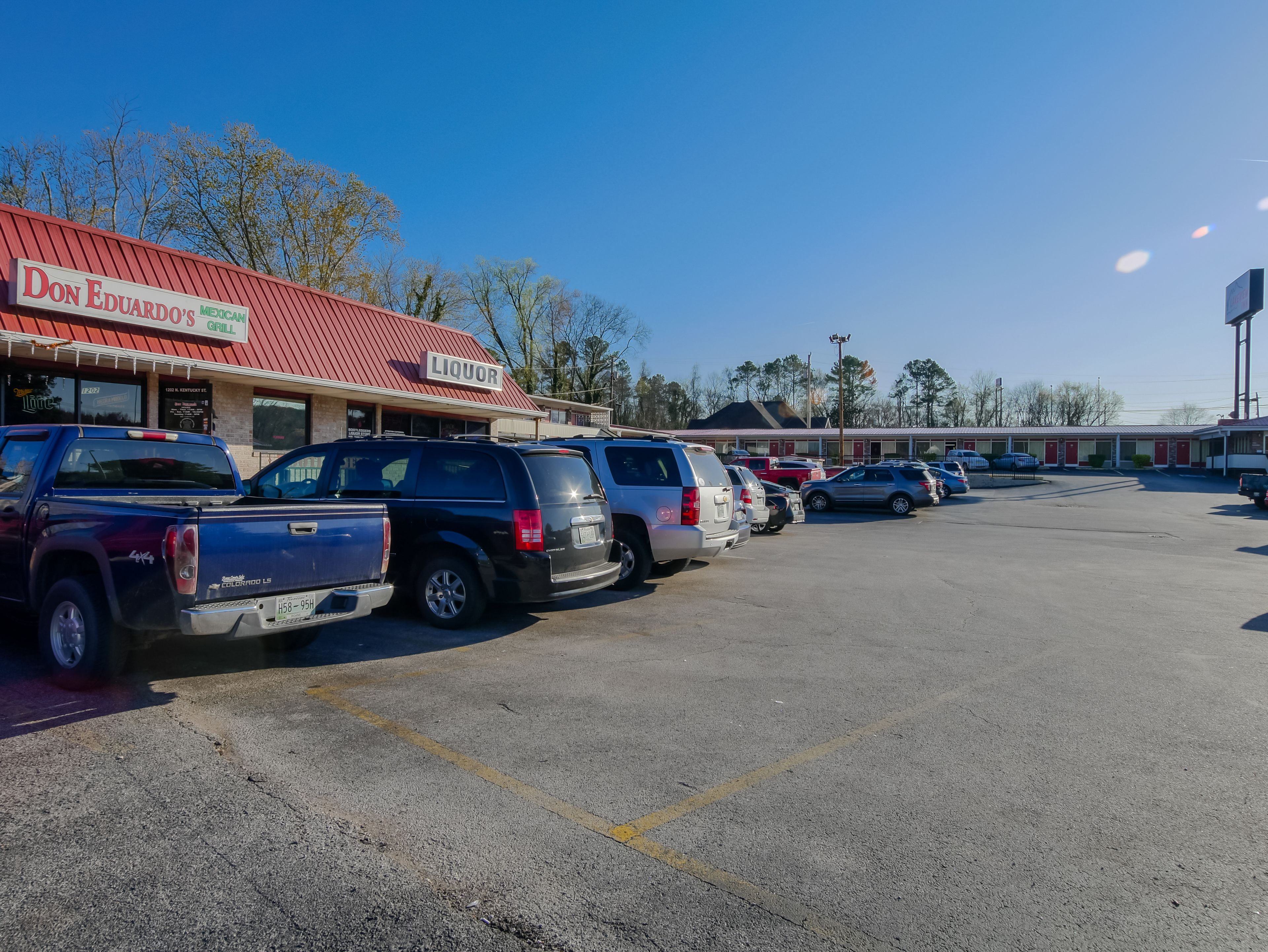 ランチ、ディナーに営業 (メキシコ料理)