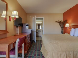 Desk, rollaway beds, free WiFi