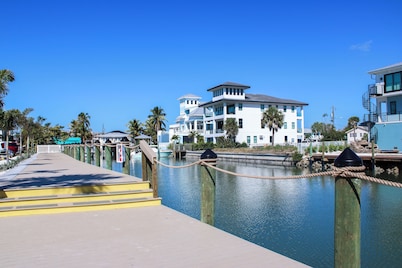 The Bay Inn at Lani Kai