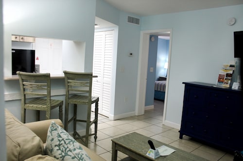 The Bay Inn at Lani Kai