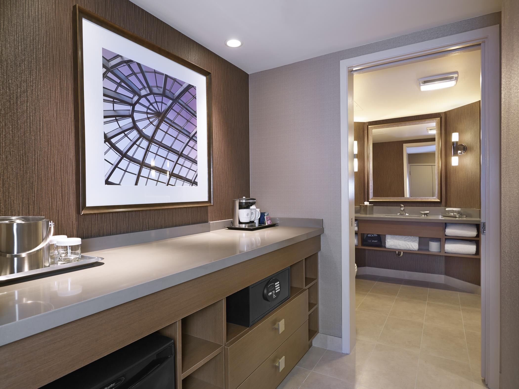 Foto - DoubleTree by Hilton West Edmonton