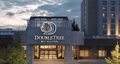 DoubleTree by Hilton Hotel West Edmonton