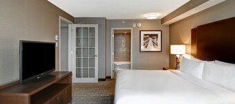 DoubleTree by Hilton Hotel West Edmonton