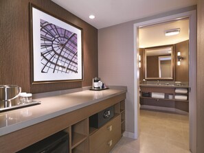 In-room safe, iron/ironing board, free WiFi, bed sheets