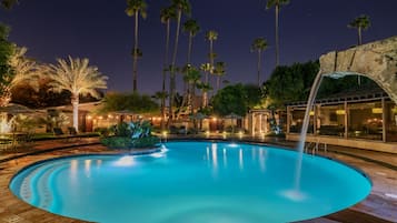 Outdoor pool, pool umbrellas, sun loungers