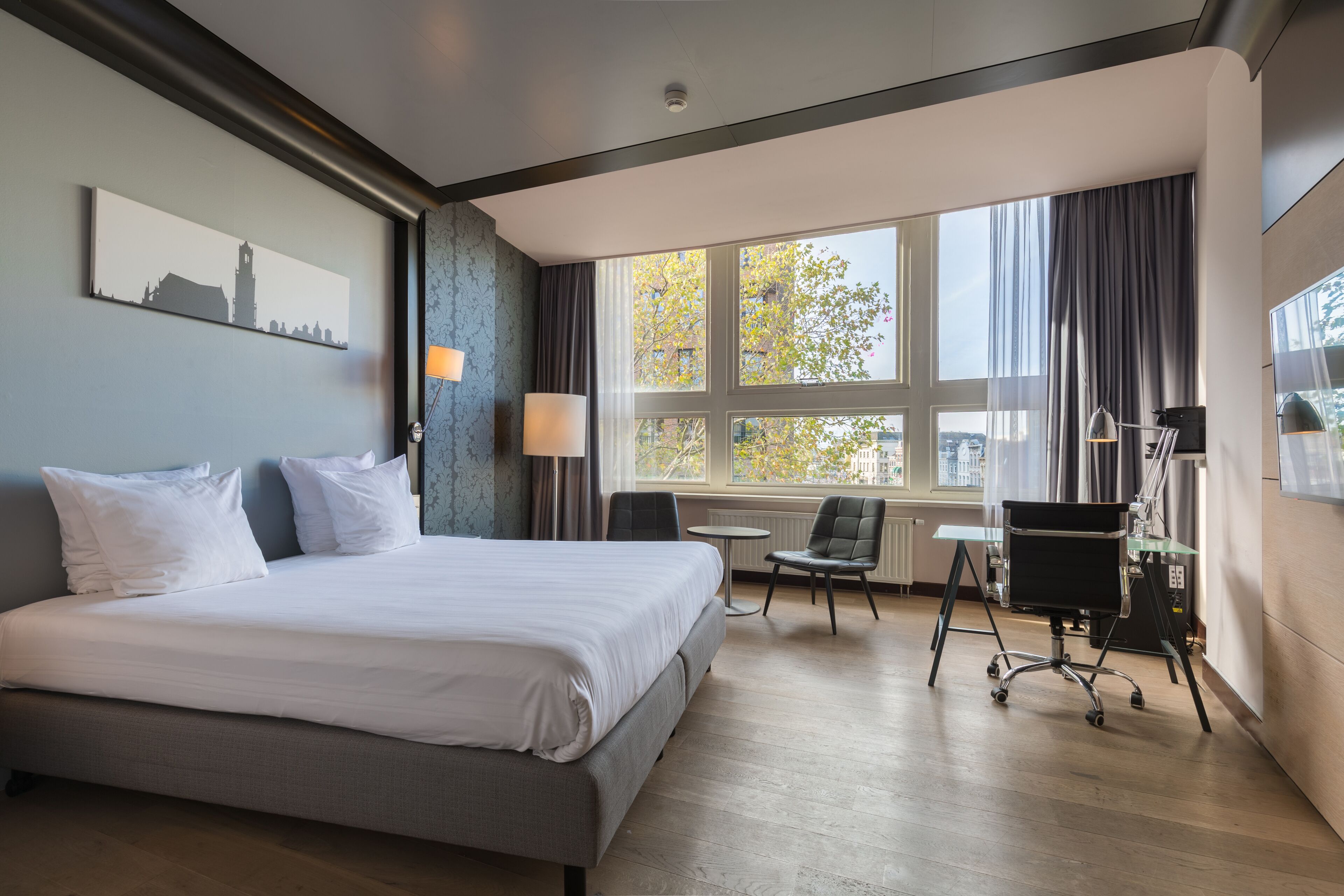 In-room safe, desk, laptop workspace, free WiFi