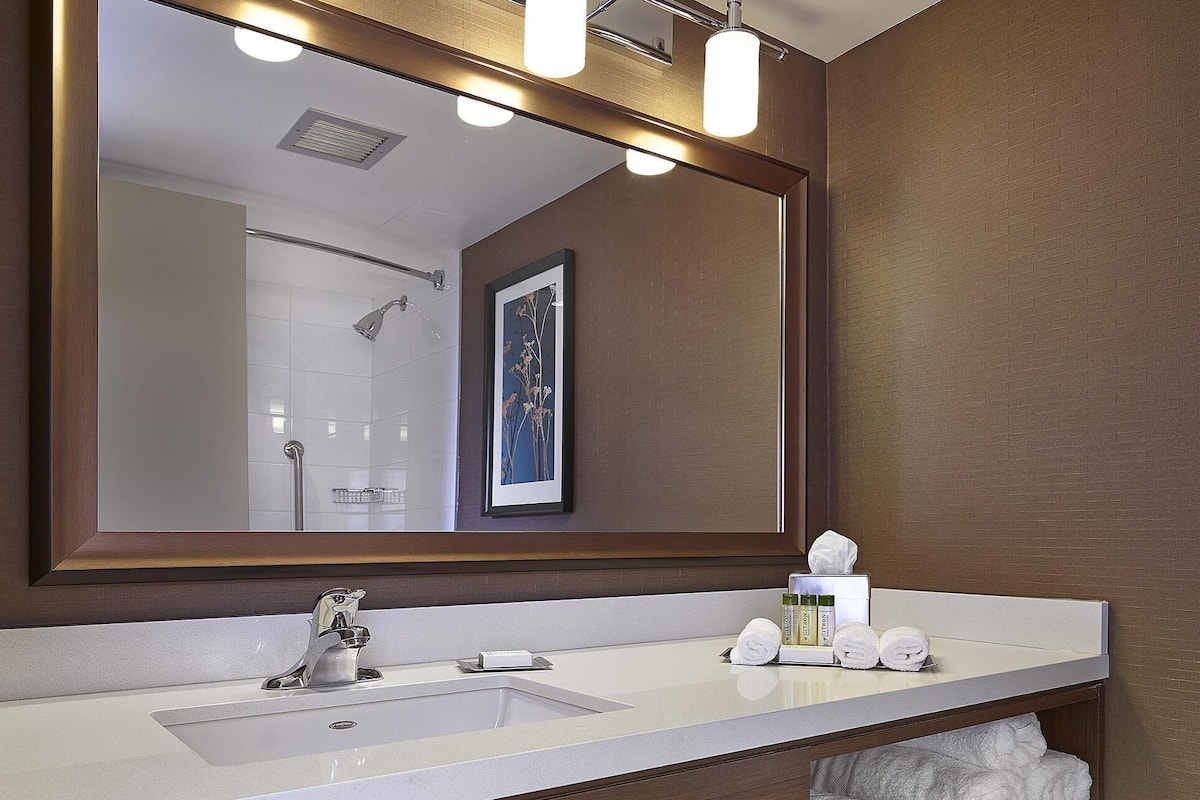 free toiletries, hair dryer, bathrobes, towels