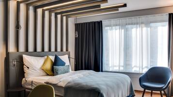 1 bedroom, premium bedding, minibar, in-room safe