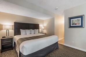 Signature kamer, 2 slaapkamers (King) | Luxe beddengoed, pillowtop-bedden, een bureau, een laptopwerkplek