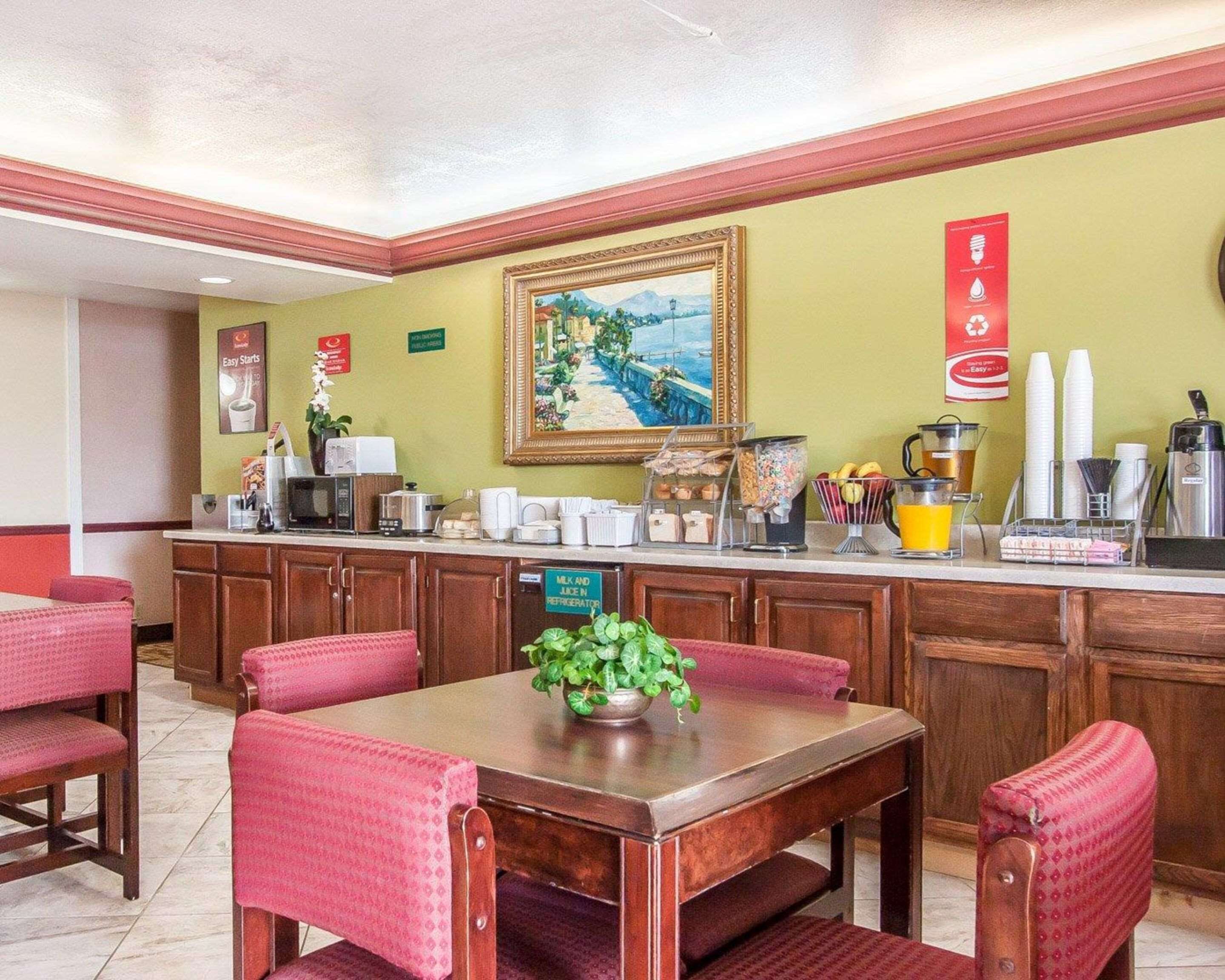 Free continental breakfast