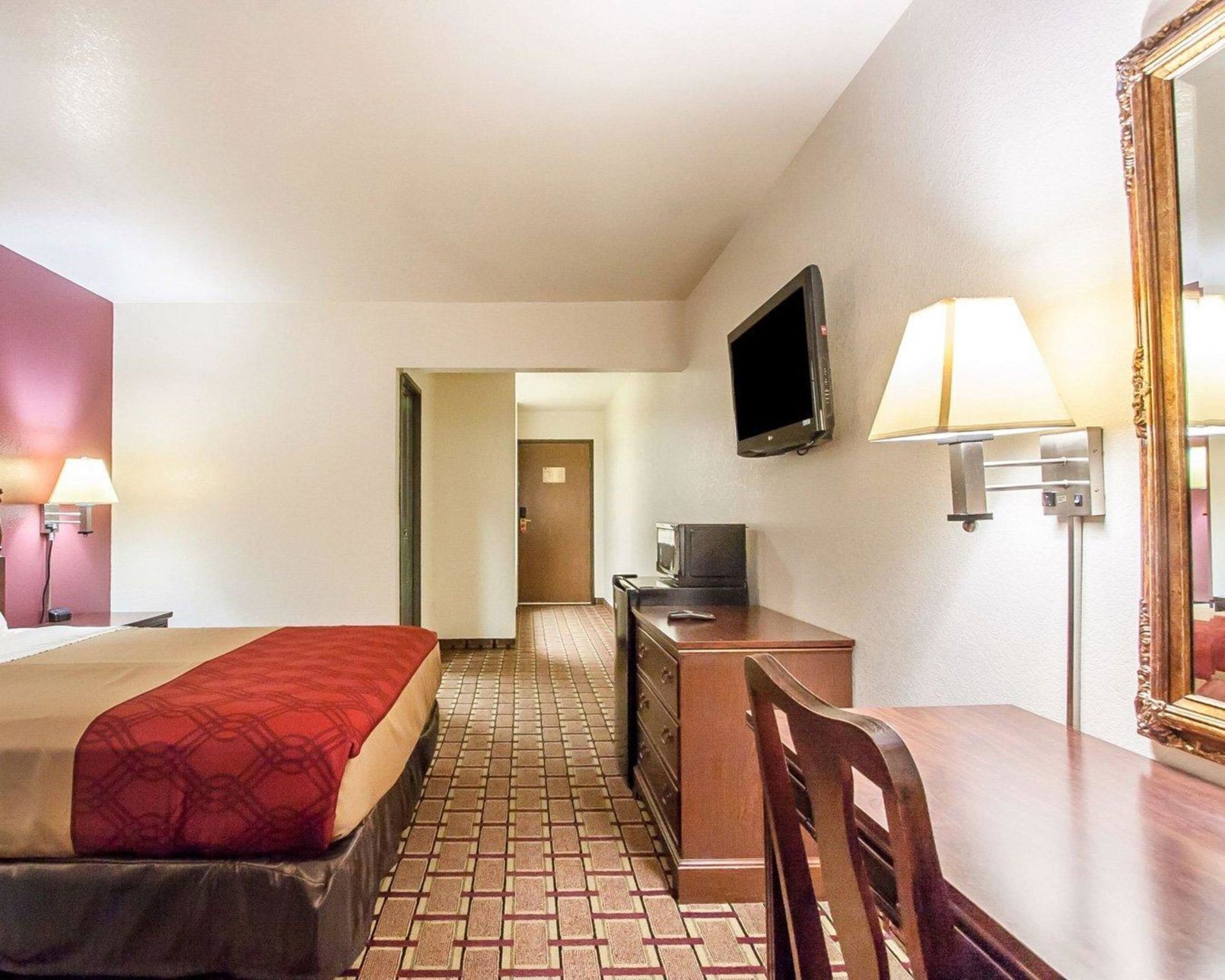 Desk, iron/ironing board, free WiFi, bed sheets