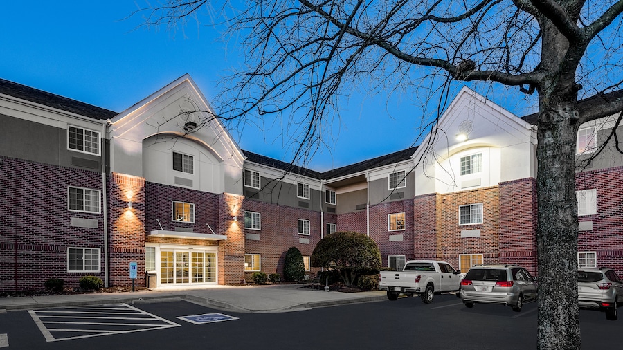 Candlewood Suites Glen Allen-Short Pump by IHG