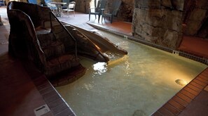 3 piscines couvertes