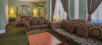 Rose Garden Inn