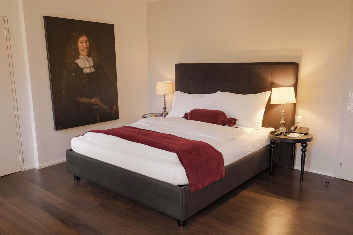 Boutique Double Room | Premium bedding, in-room safe, blackout drapes