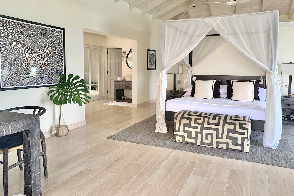 Room (Calabash) | Minibar, in-room safe, blackout drapes, soundproofing