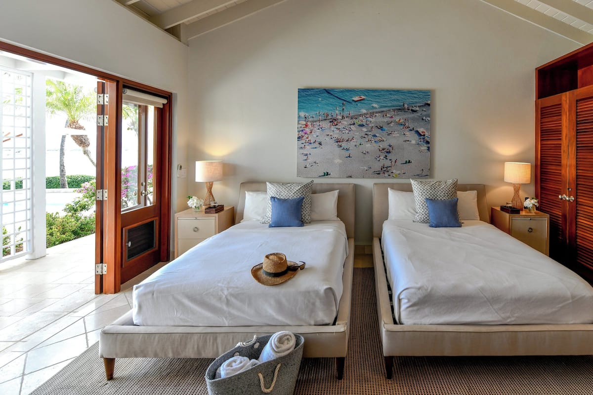 Room (White Ibis) | Property amenity