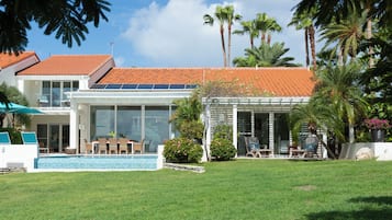 Room, 4 Bedrooms (Whispering Palms) | Fishing